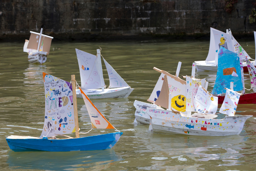 I Built the World's Largest Cardboard Boat 